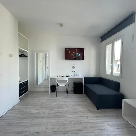 Athena Hotell 3*