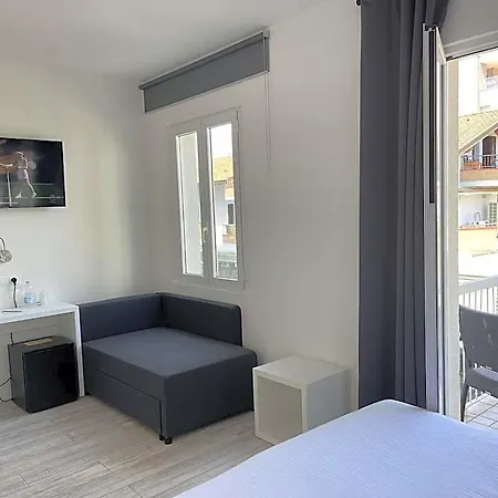 Hotel Athena 3*
